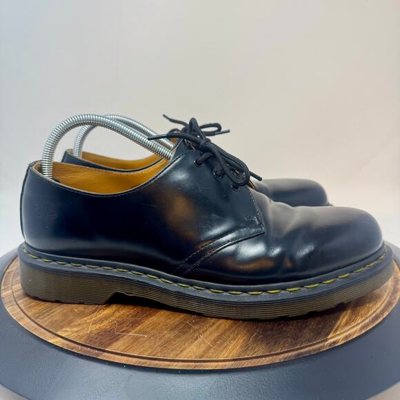 Dr. Martens AW004 The Original Black Men's Lace Up Oxfords Size 11 - Picture 1 of 10